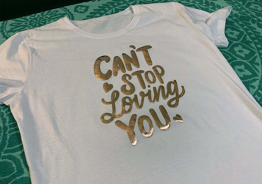 Cómo hacer diseños de camisetas con una Cricut