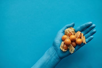 Contrast of orange and blue color