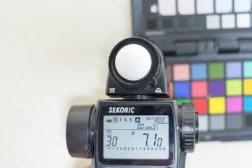 Checking the ColorChecker for even illumination