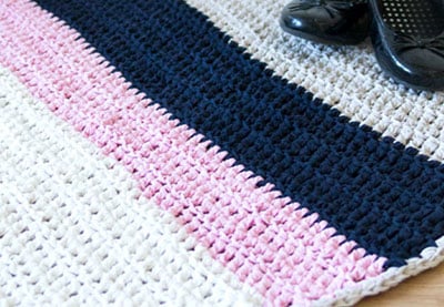 The Fast Way to Crochet a Rug