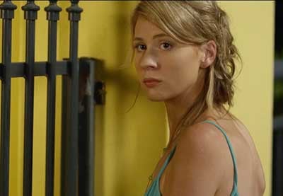 How to Make Cinematic Shots With a Telephoto Lens