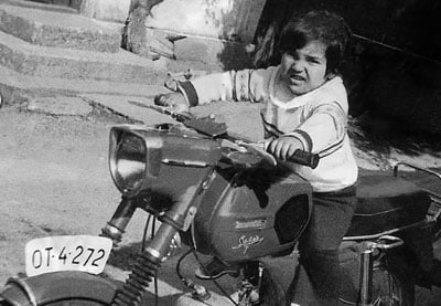 Cara Memulihkan Foto Yang Sangat Rusak Dengan Photoshop