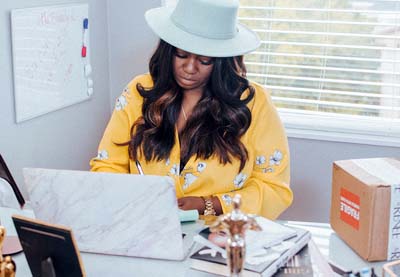 15 Ways to Diversify Your Income As a Web Designer (Earn More in 2025!)