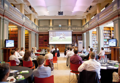 10 Tips on How to Photograph a Business Conference