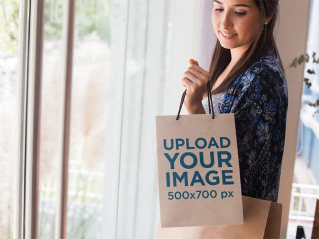 Bag Mockup of a Woman Carrying a Set of Shopping Bags