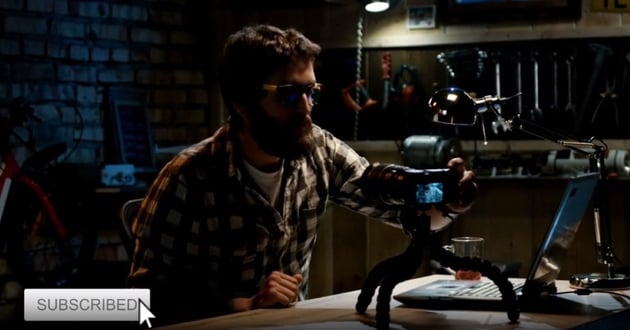 Subscribe Button with Mouse Thumbnail Image Enhanced by DaVinci Resolve Effects.